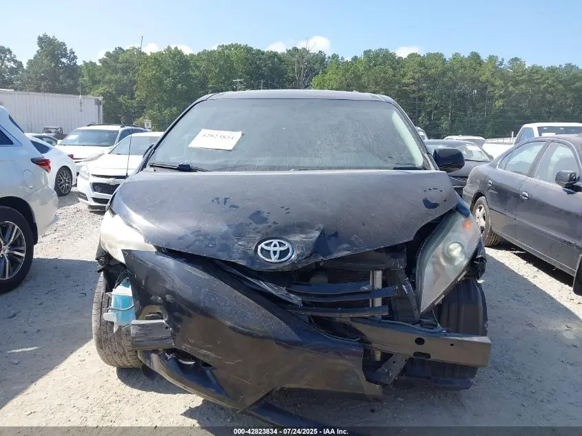 2014 TOYOTA SIENNA LE V6 8 PASSENGER
