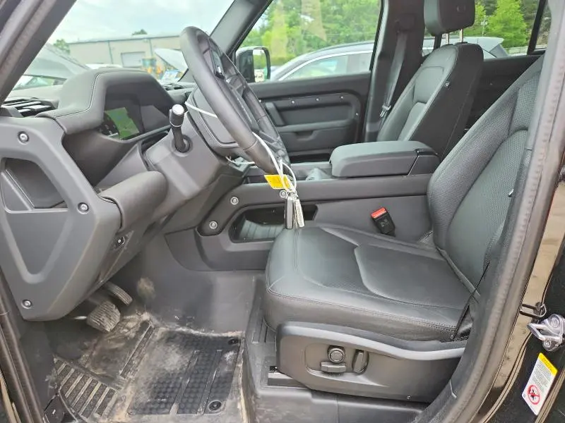 2025 LAND ROVER DEFENDER 110 S  