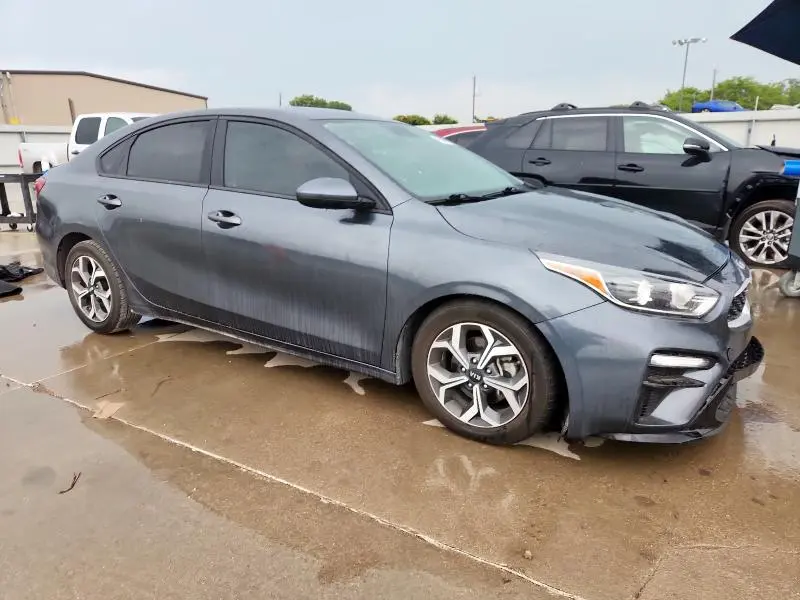 2021 KIA FORTE FE  