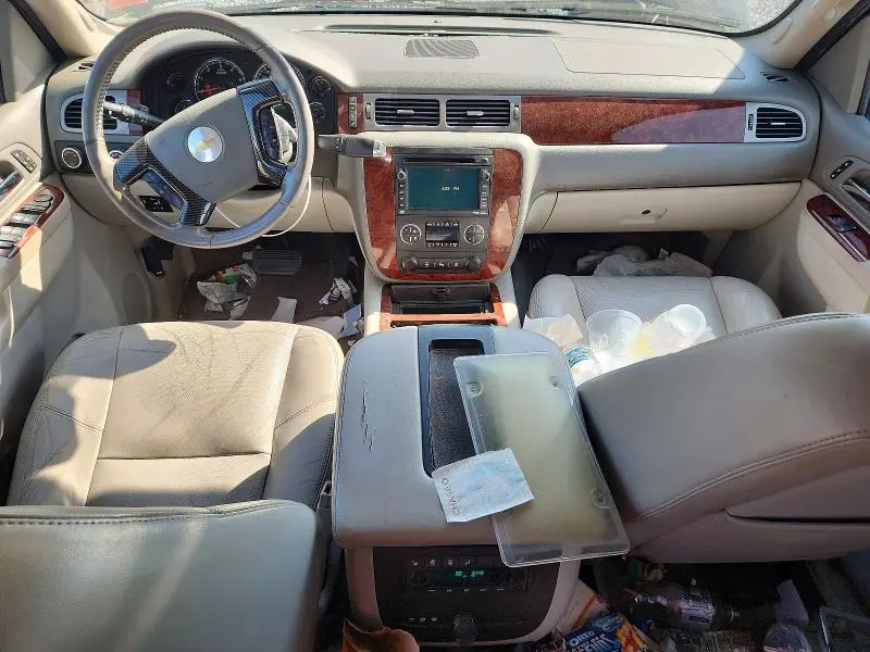 2011 CHEVROLET TAHOE K1500 LTZ  
