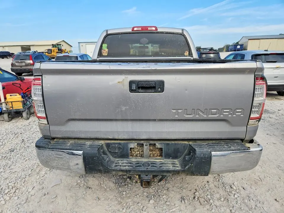 2016 TOYOTA TUNDRA SR5  