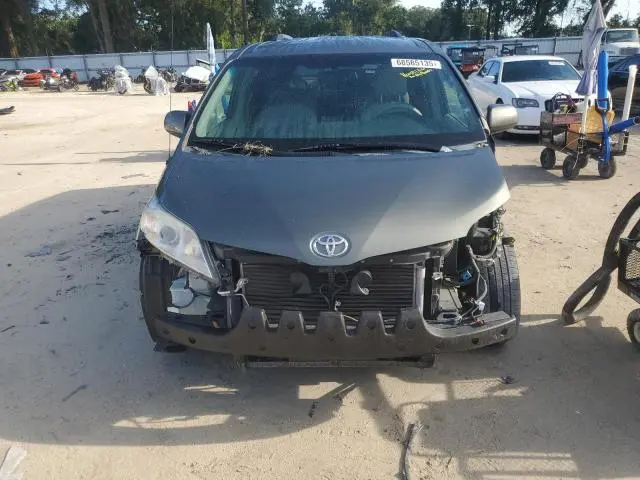 2012 TOYOTA SIENNA LE  