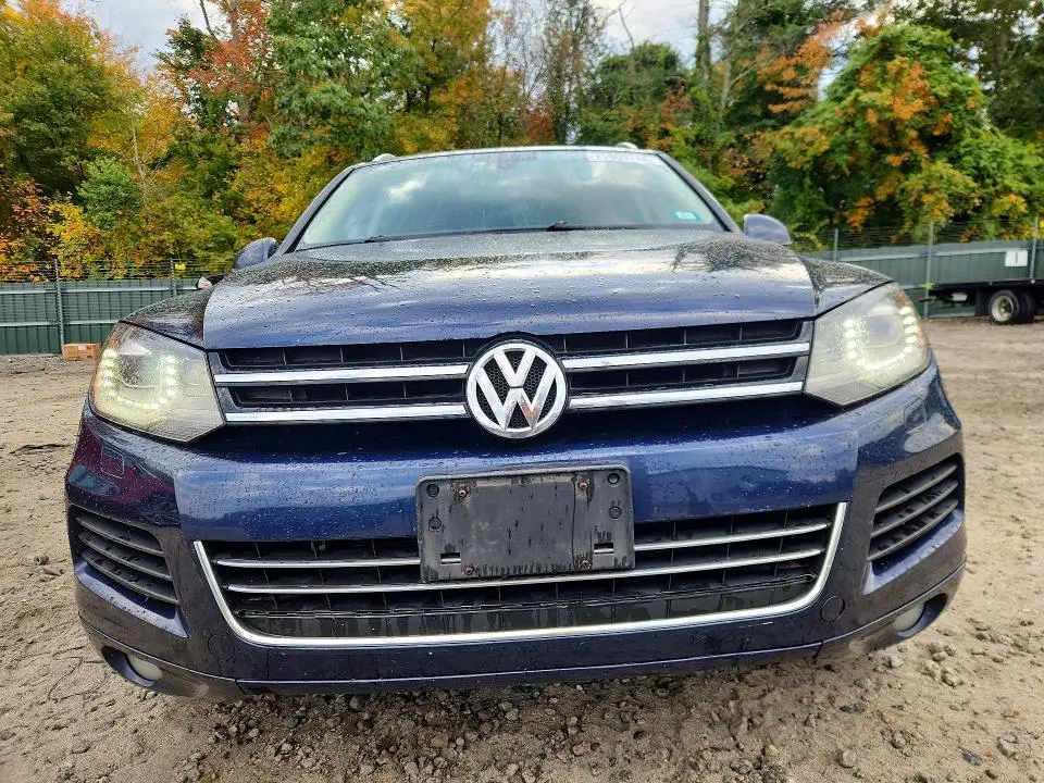 2014 VOLKSWAGEN TOUAREG V6 TDI  