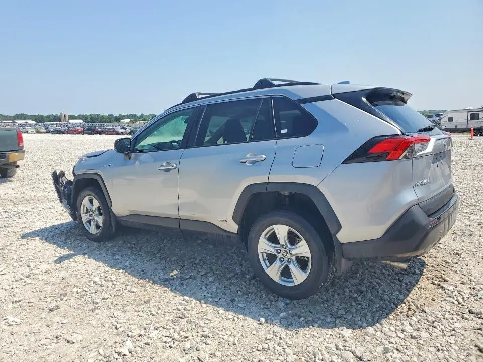 2021 TOYOTA RAV4 LE  
