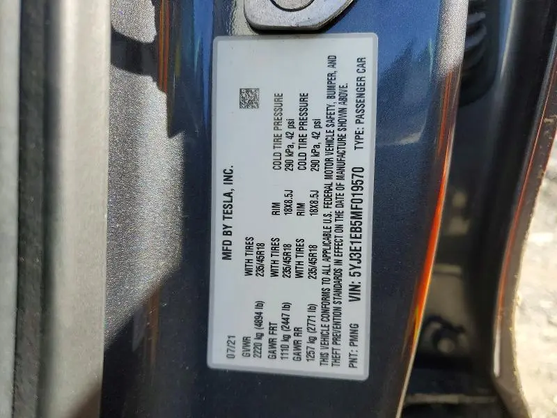 2021 TESLA MODEL 3   