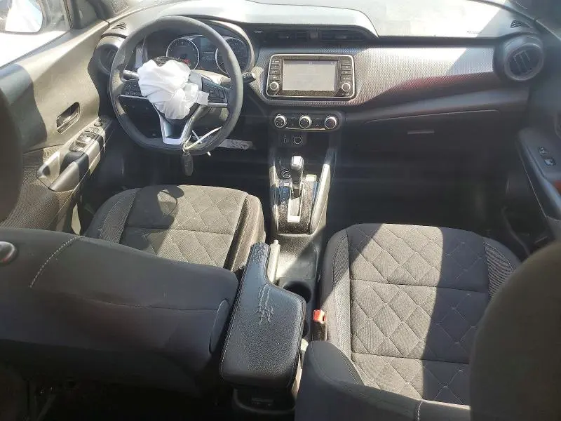 2020 NISSAN KICKS S  