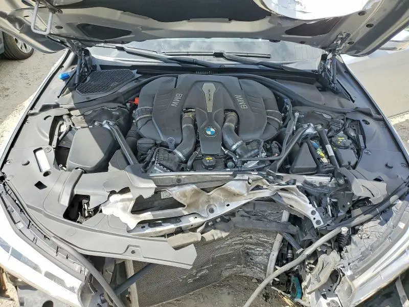 2018 BMW 750 I  
