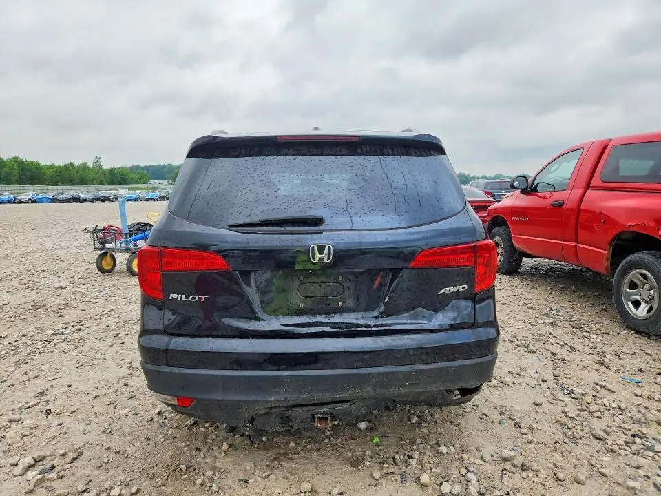 2017 HONDA PILOT EX  