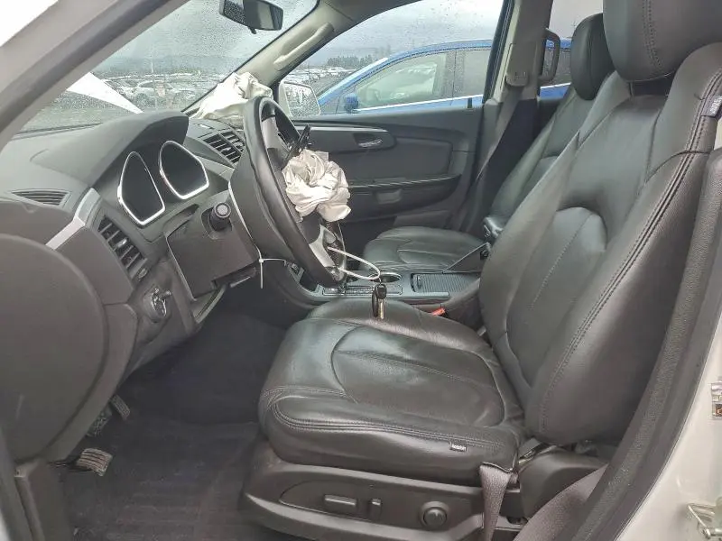 2012 CHEVROLET TRAVERSE LT  