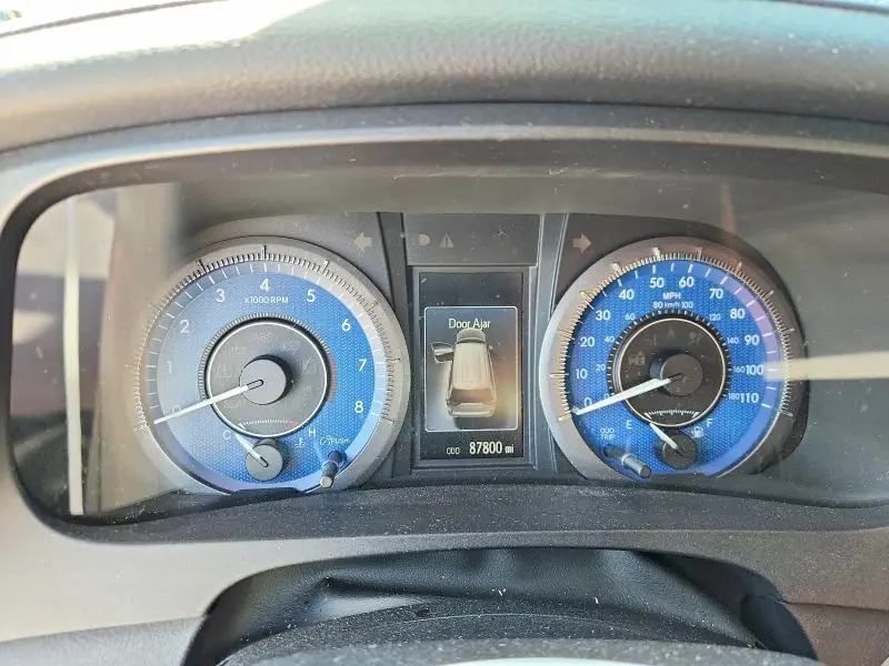 2015 TOYOTA SIENNA LIMITED PREMIUM 7-PASSENGER  