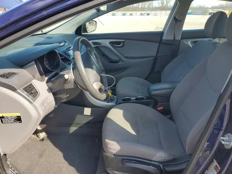 2014 HYUNDAI ELANTRA SE  