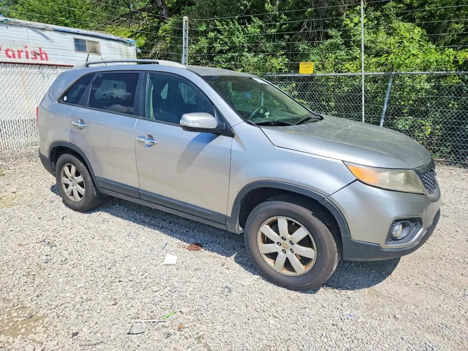 2012 KIA SORENTO LX  
