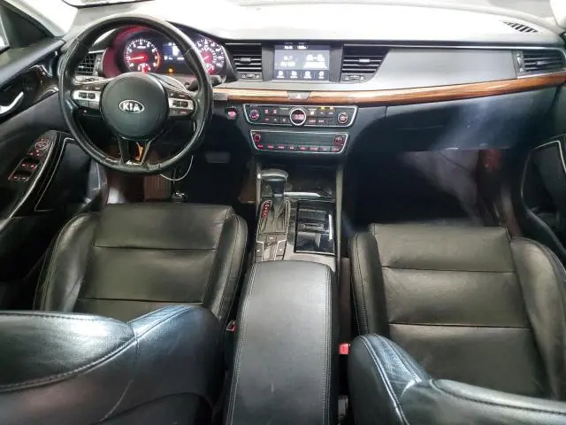 2018 KIA CADENZA PREMIUM  