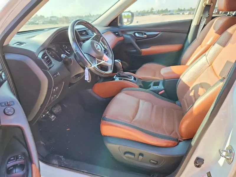 2017 NISSAN ROGUE SL  
