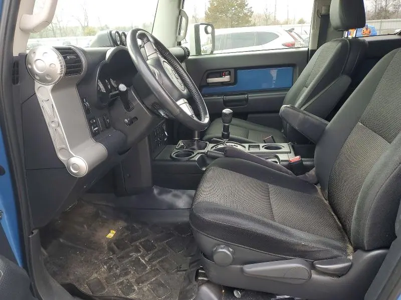 2011 TOYOTA FJ CRUISER   