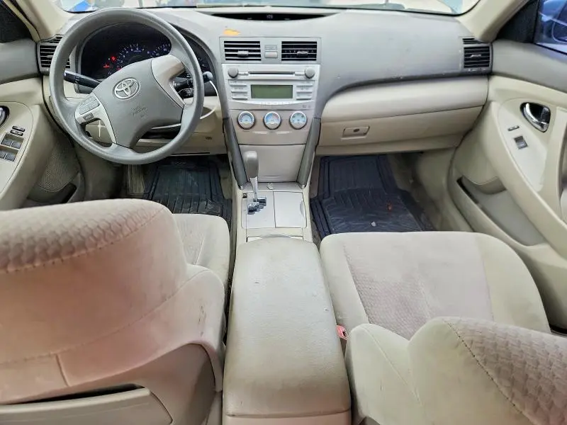 2010 TOYOTA CAMRY LE  