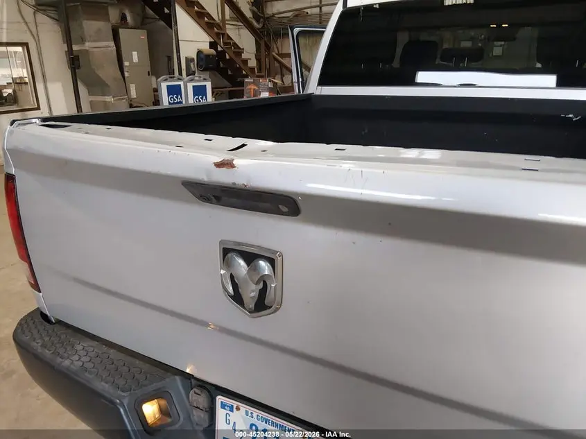 2018 RAM 1500 TRADESMAN  4X2 5'7 BOX
