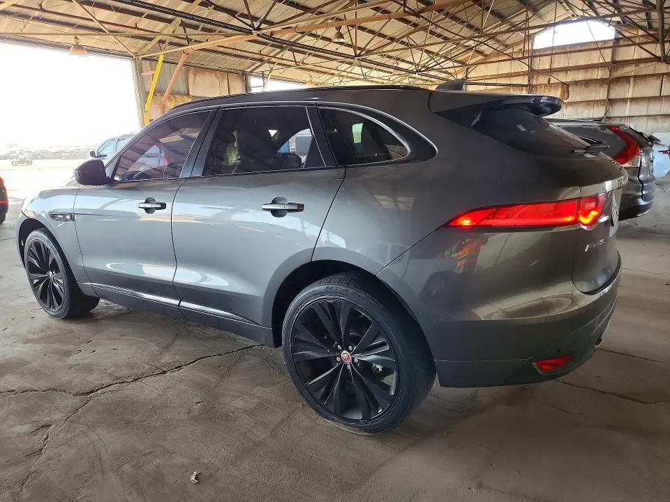 2018 JAGUAR F-PACE R - SPORT  