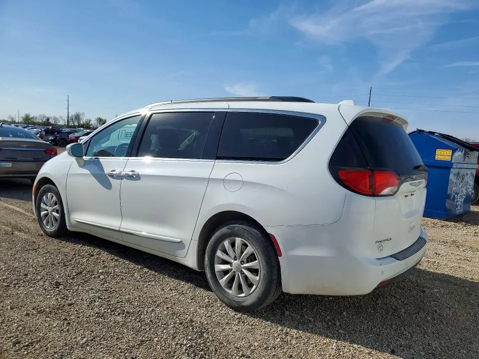 2017 CHRYSLER PACIFICA TOURING L  