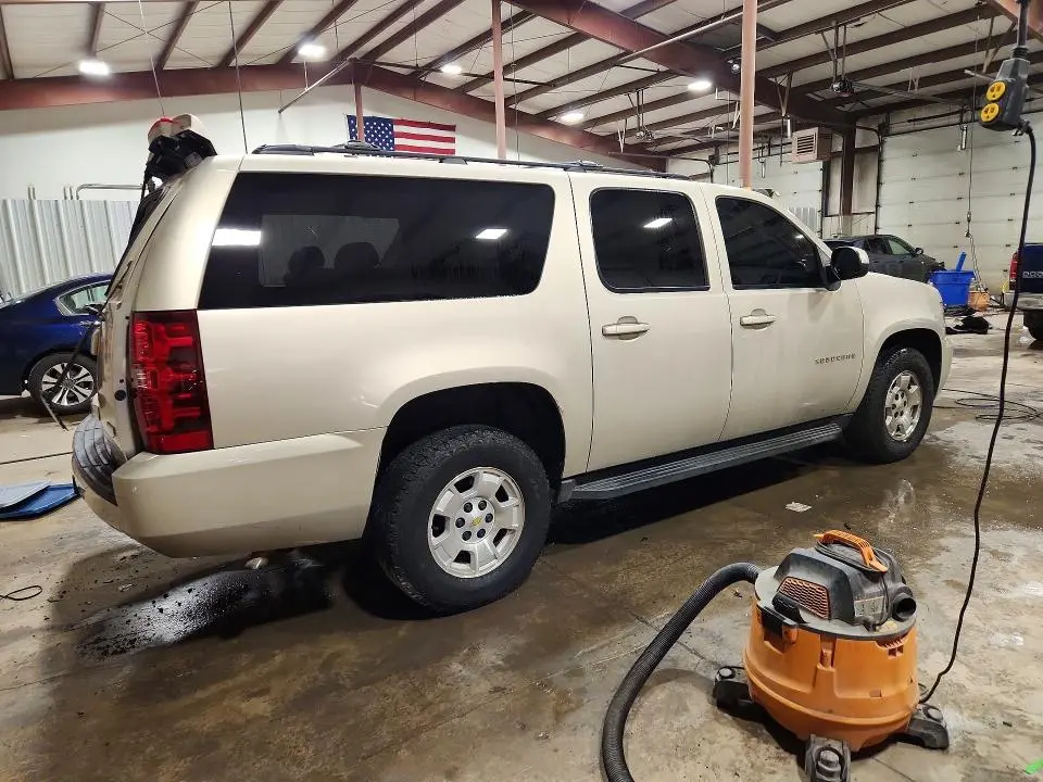 2012 CHEVROLET SUBURBAN K1500 LT  