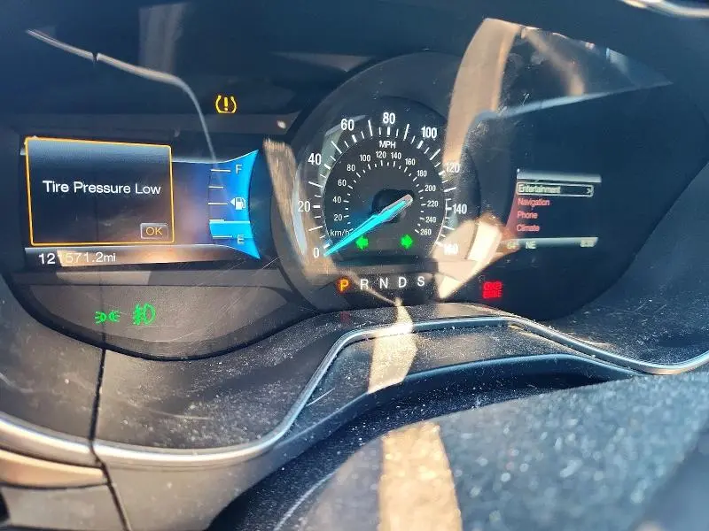2016 FORD FUSION SE  