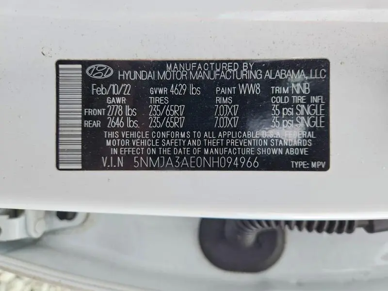 2022 HYUNDAI TUCSON SE  