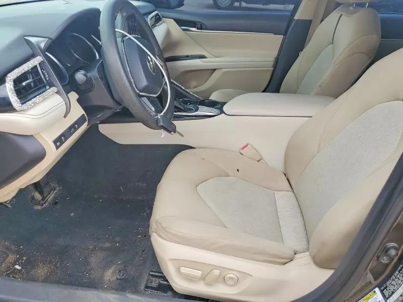 2018 TOYOTA CAMRY LE  