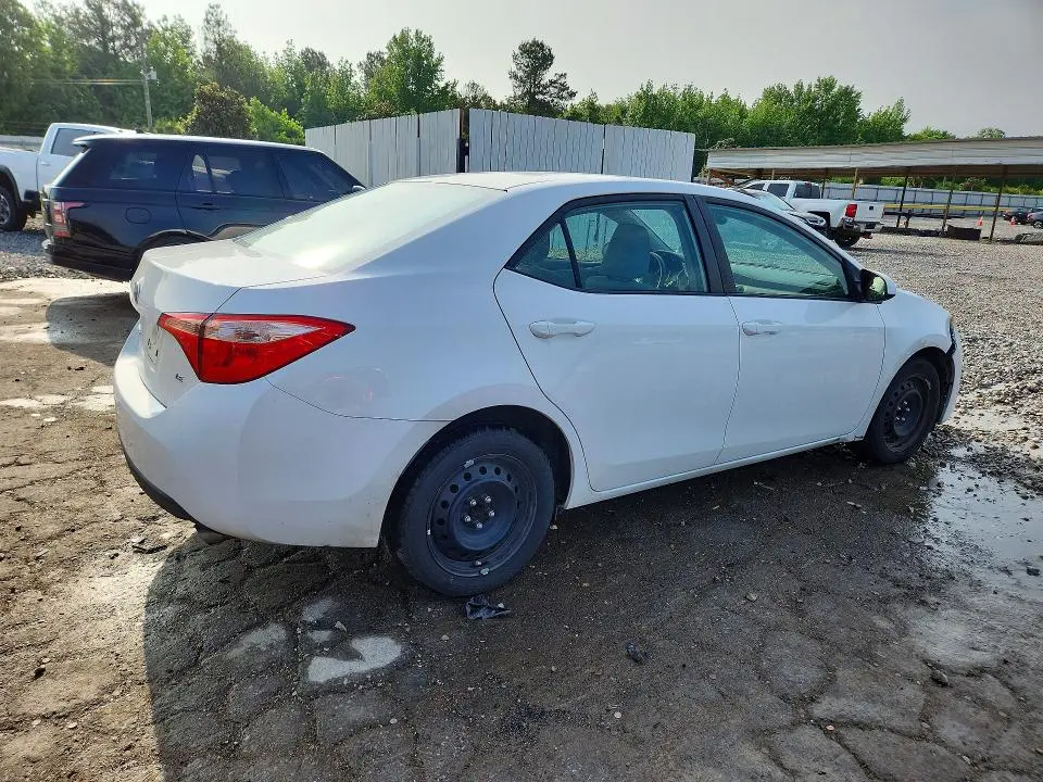 2018 TOYOTA COROLLA LE  