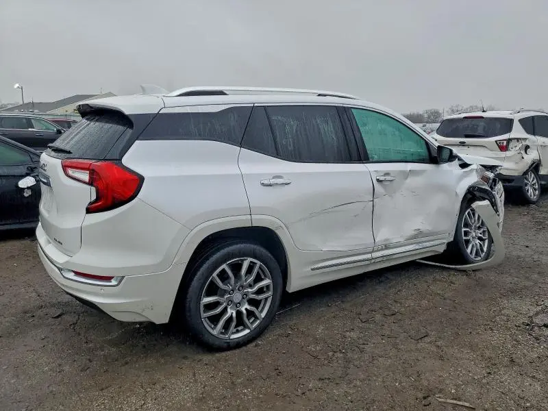 2024 GMC TERRAIN DENALI  