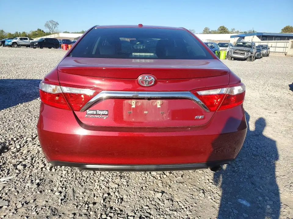 2017 TOYOTA CAMRY SE  