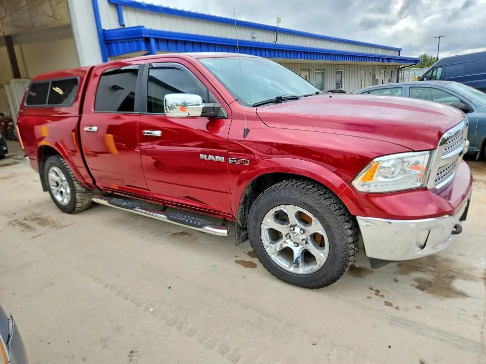 2015 RAM 1500 LARAMIE  