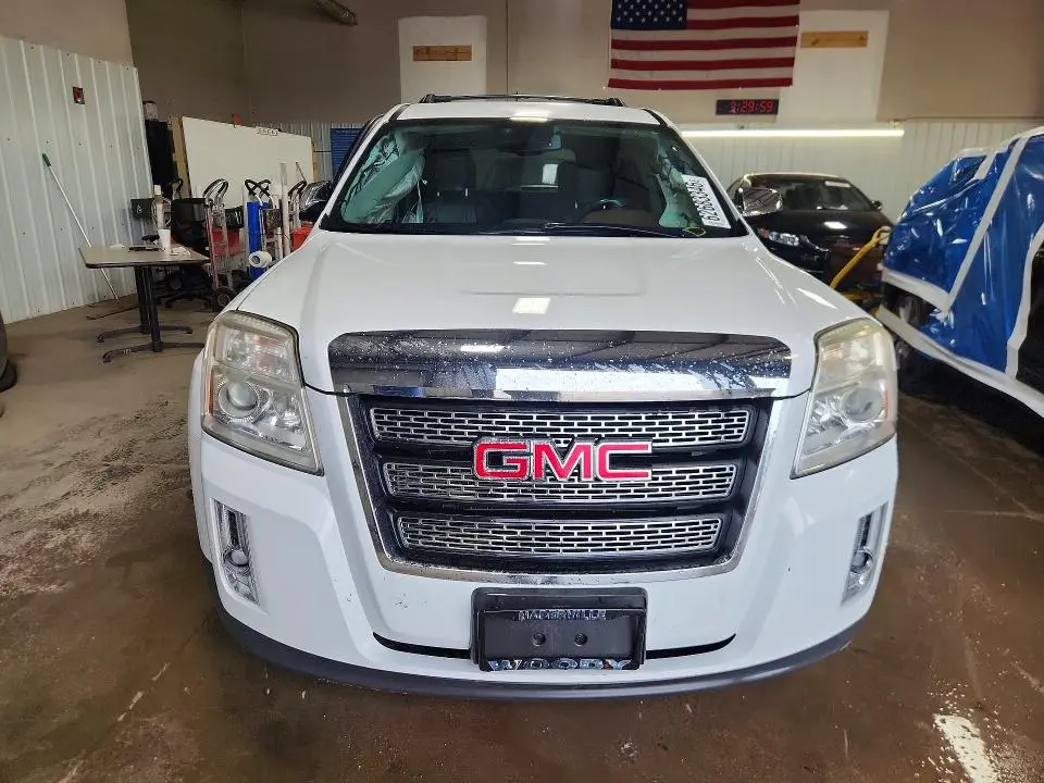 2013 GMC TERRAIN SLT  