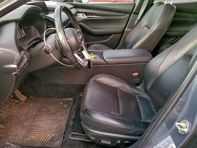 2022 MAZDA 3 PREMIUM  