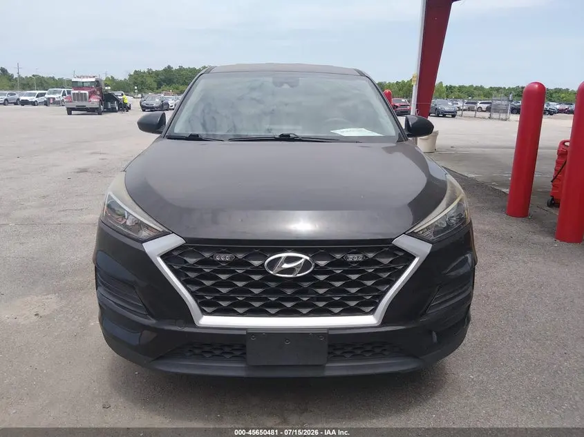 2021 HYUNDAI TUCSON SE
