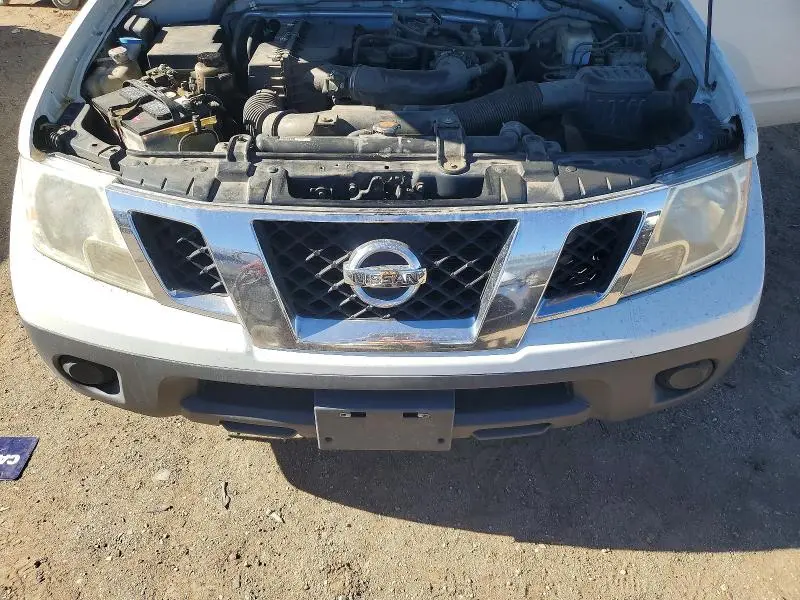 2015 NISSAN FRONTIER S  