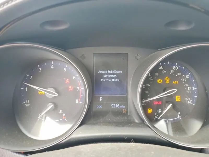 2020 TOYOTA C-HR LE  