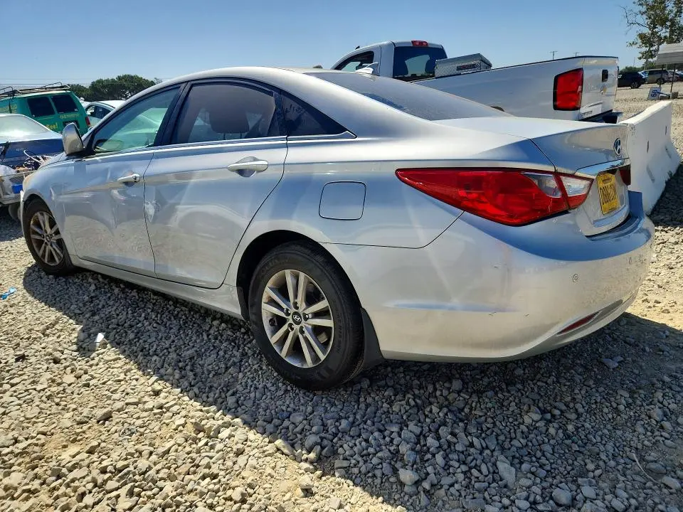 2012 HYUNDAI SONATA GLS  