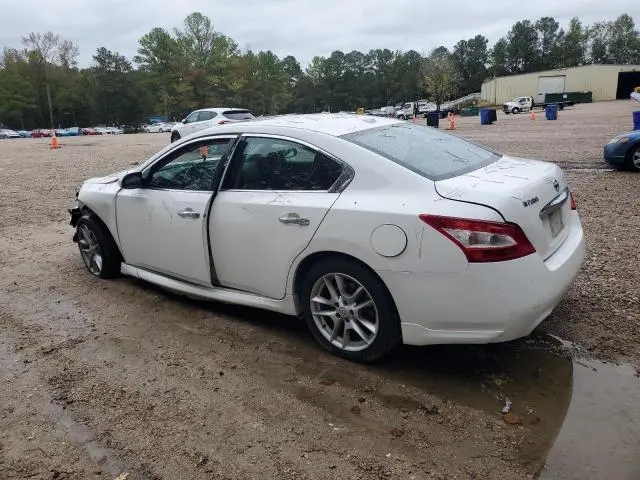 2010 NISSAN MAXIMA S  