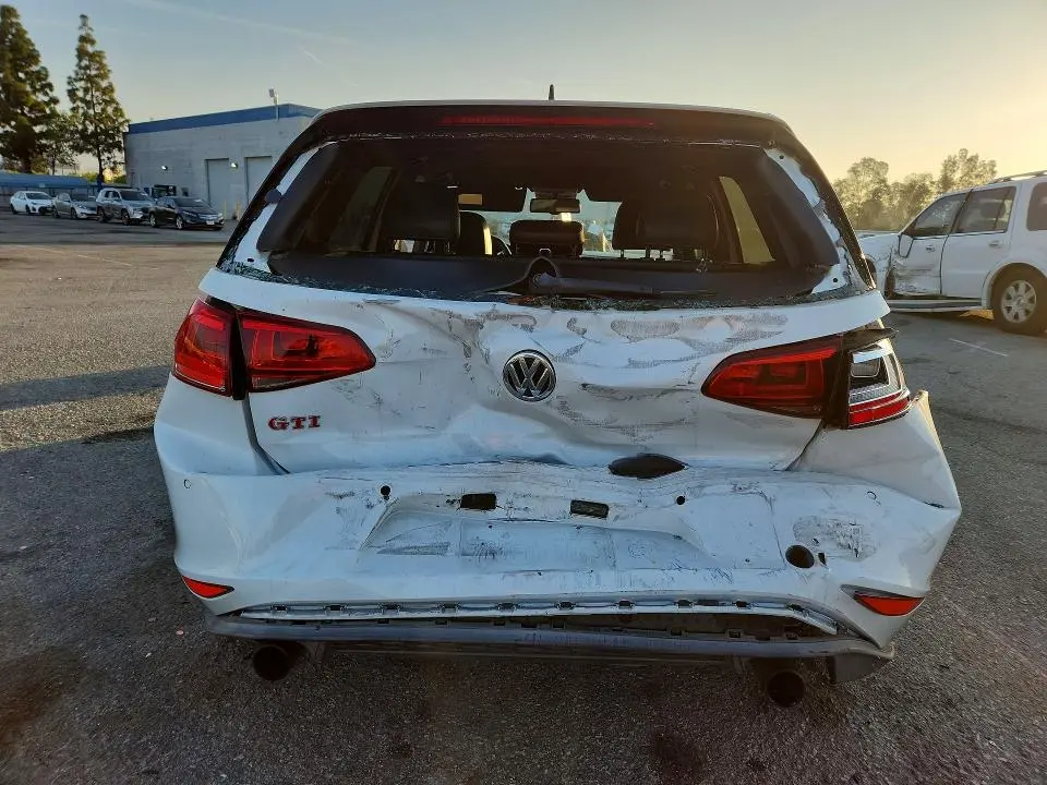 2016 VOLKSWAGEN GTI S  