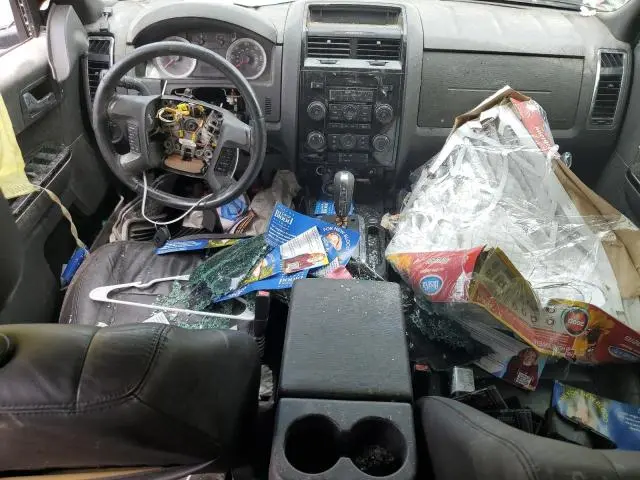 2010 FORD ESCAPE LIMITED  