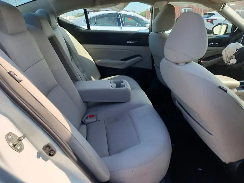 2019 NISSAN ALTIMA S  