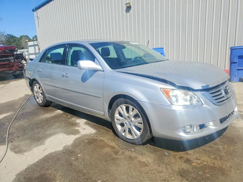 2010 TOYOTA AVALON XLS  
