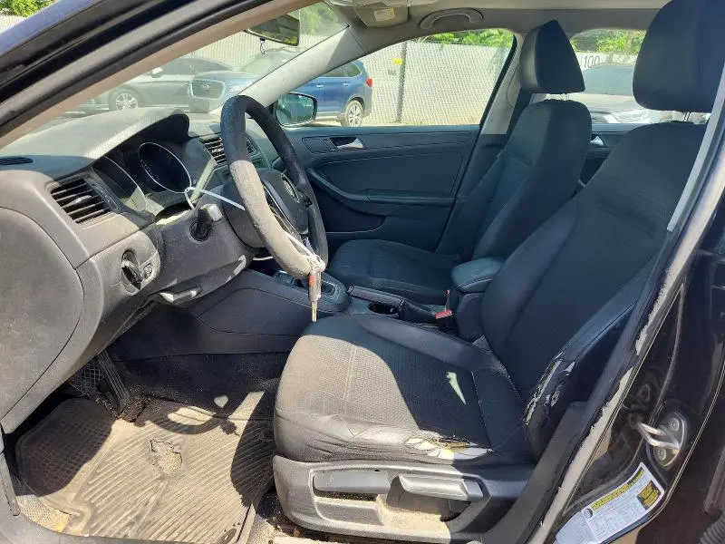 2015 VOLKSWAGEN JETTA BASE  