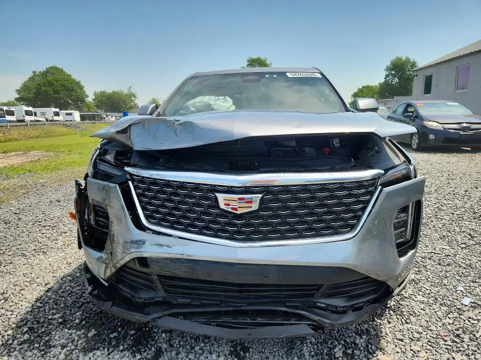 2024 CADILLAC XT4 LUXURY  