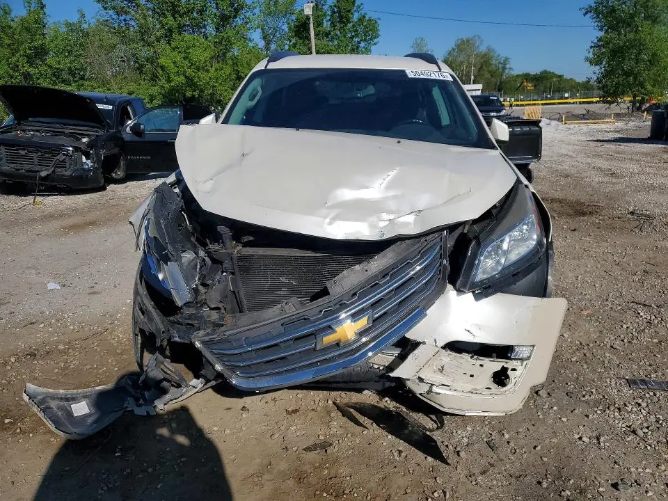 2014 CHEVROLET TRAVERSE LT  