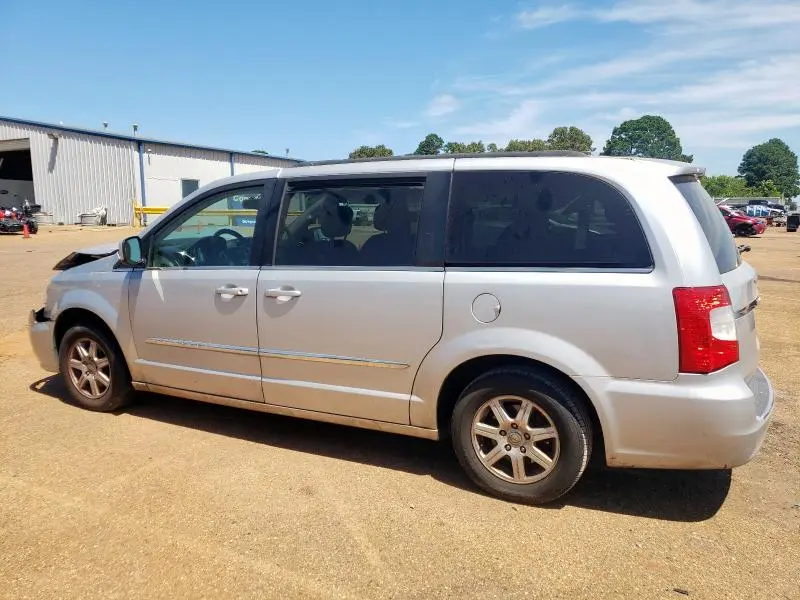 2012 CHRY TOWN & COU   