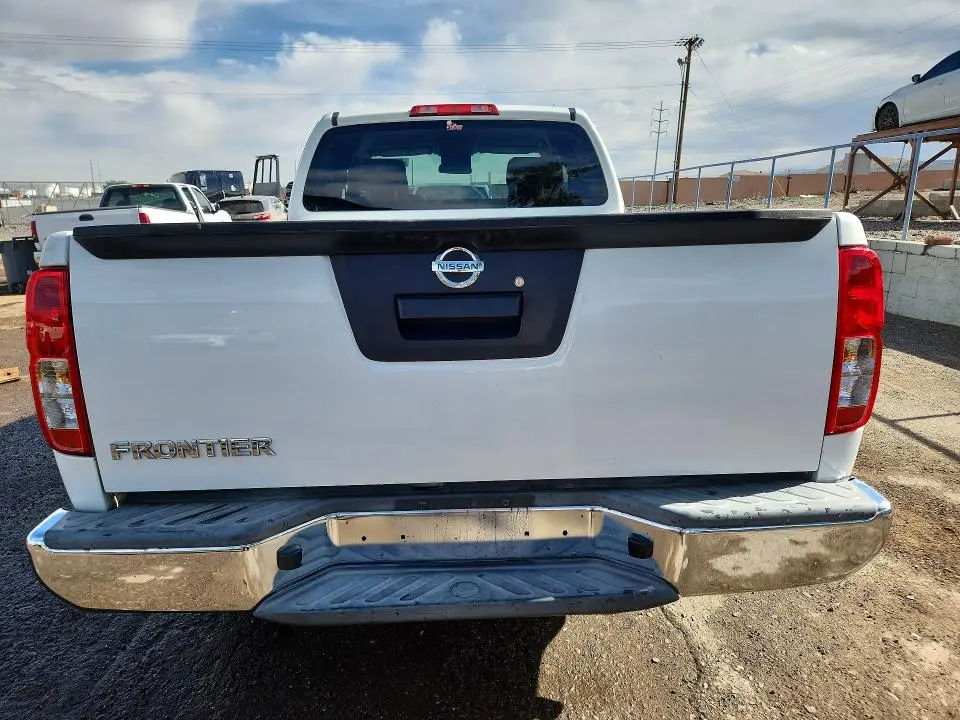 2016 NISSAN FRONTIER S  