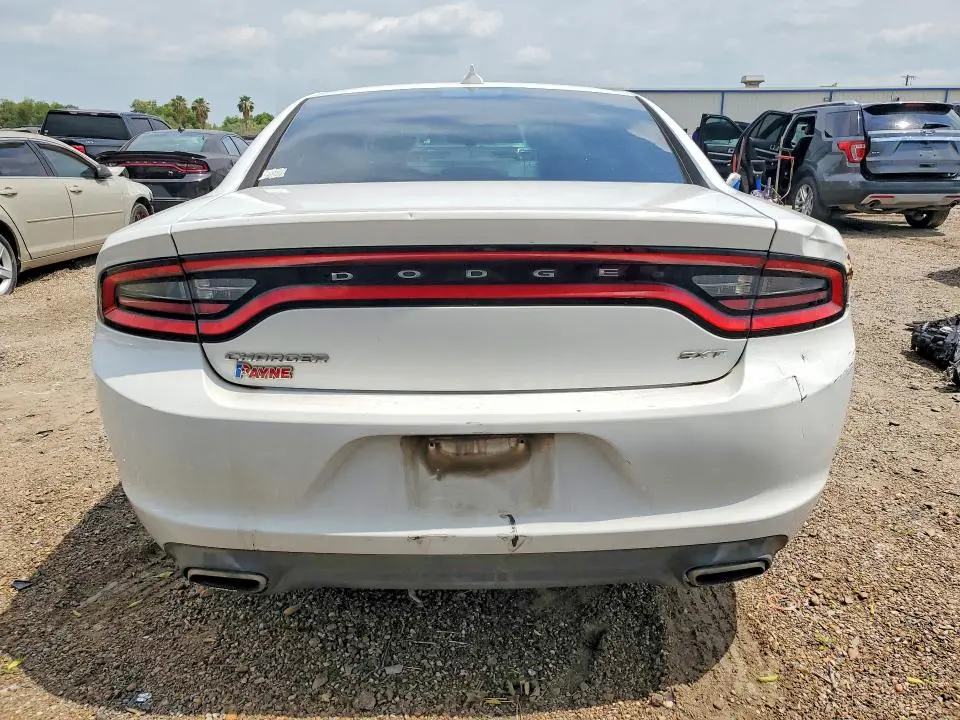 2016 DODGE CHARGER SXT  