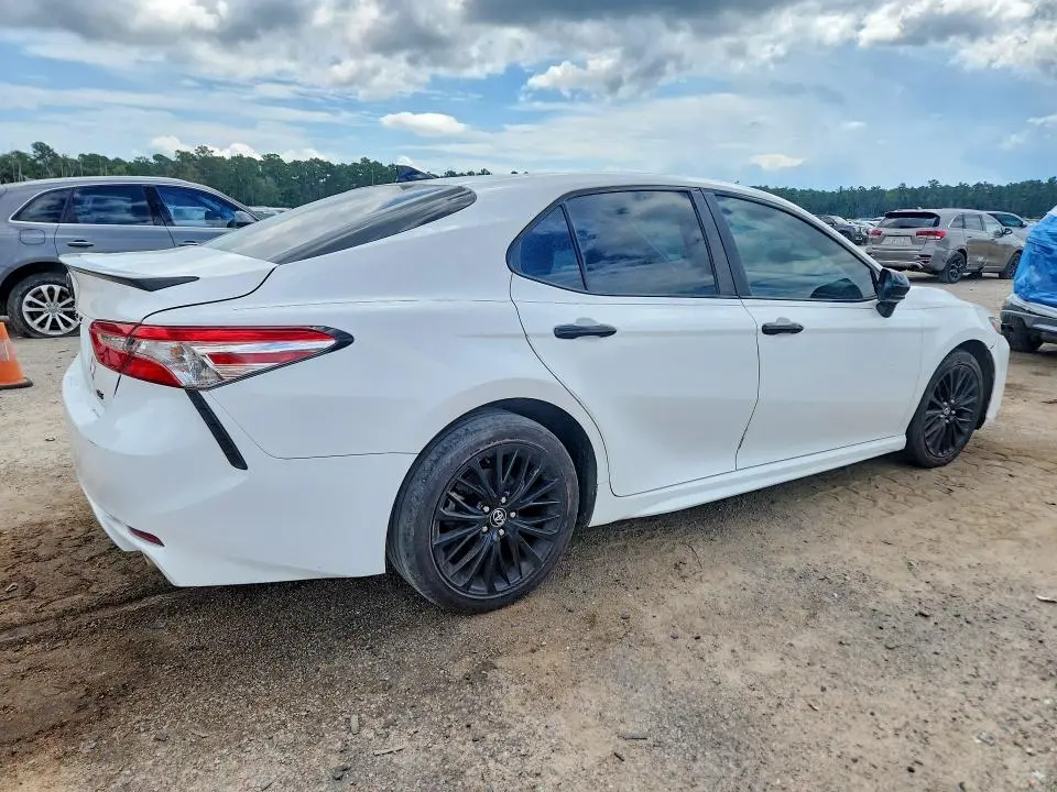 2020 TOYOTA CAMRY SE NIGHTSHADE  