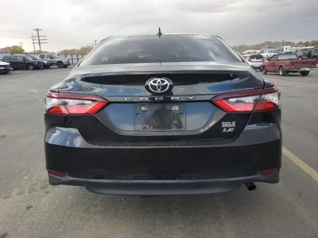 2022 TOYOTA CAMRY LE  
